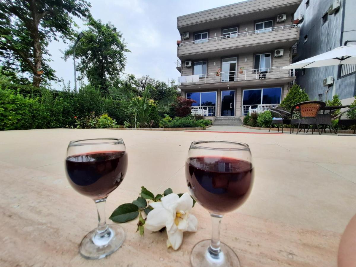 Nica Hotel Kobuleti Kültér fotó