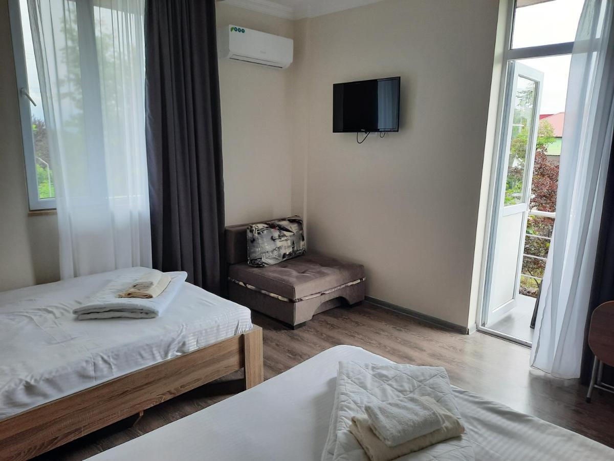 Nica Hotel Kobuleti Kültér fotó