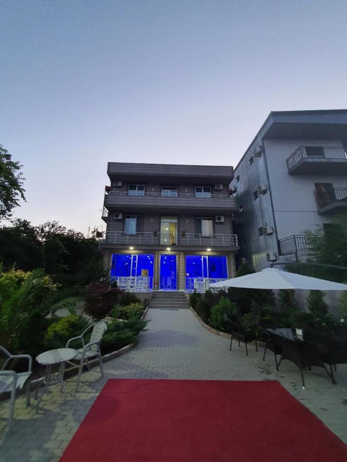 Nica Hotel Kobuleti Kültér fotó