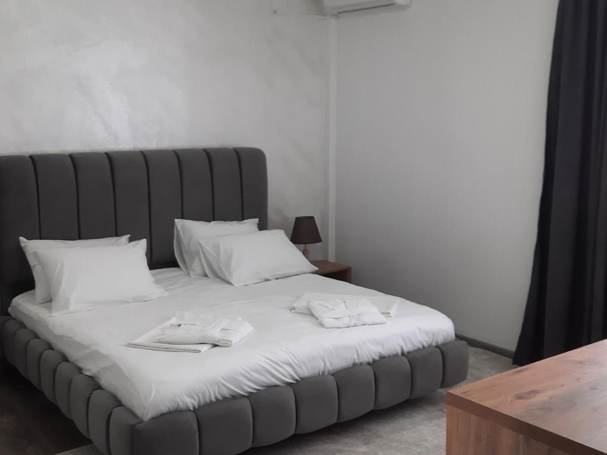 Nica Hotel Kobuleti Kültér fotó