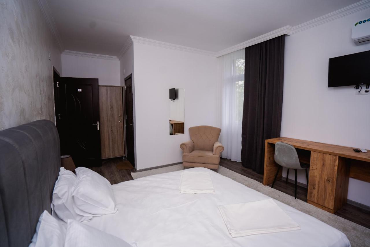 Nica Hotel Kobuleti Kültér fotó